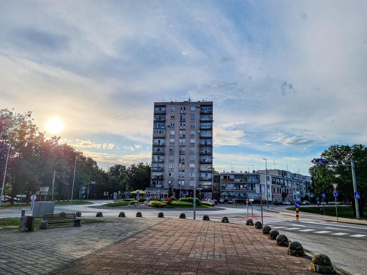 Apartment Apex Penthouse Self Check-In Karlovac Exterior foto